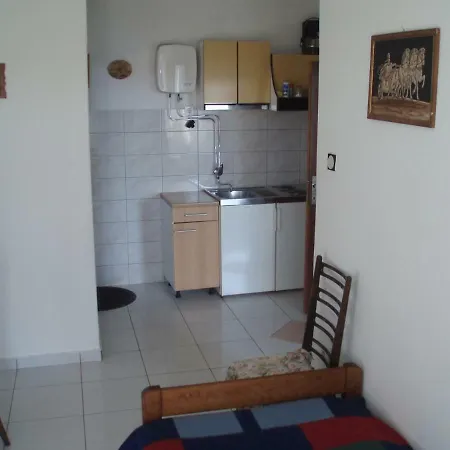 Bogo Apartamento Tisno